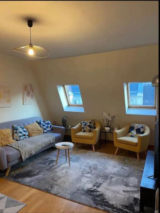 Quiet And Spacious Apartment Near Champs Elysees Paris Exterior photo
